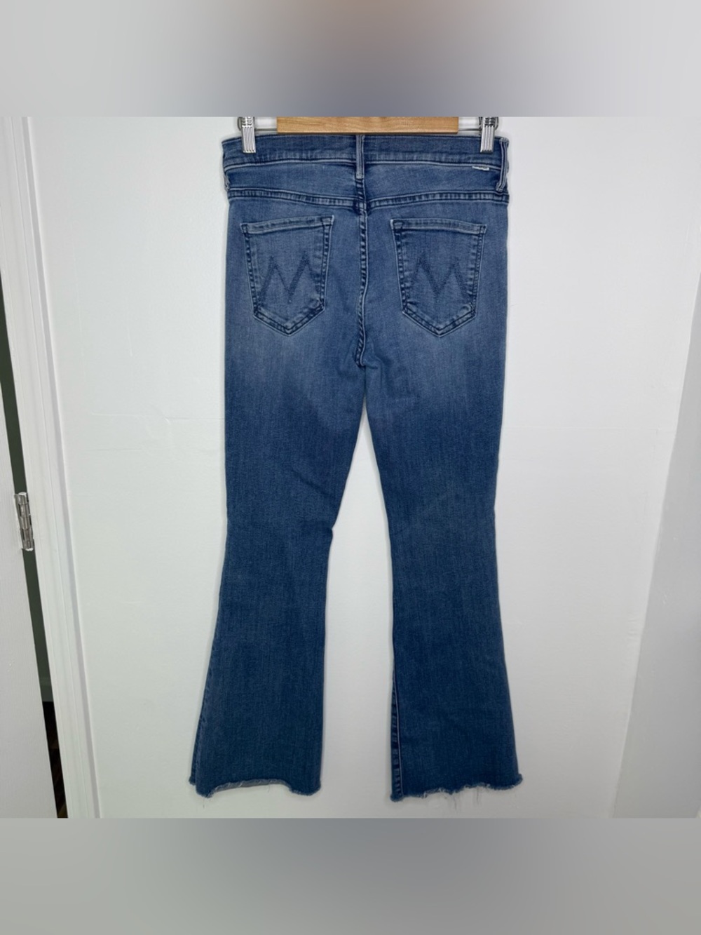 MOTHER The Weekender Fray Flare Denims Jeans - Picture 6 of 9